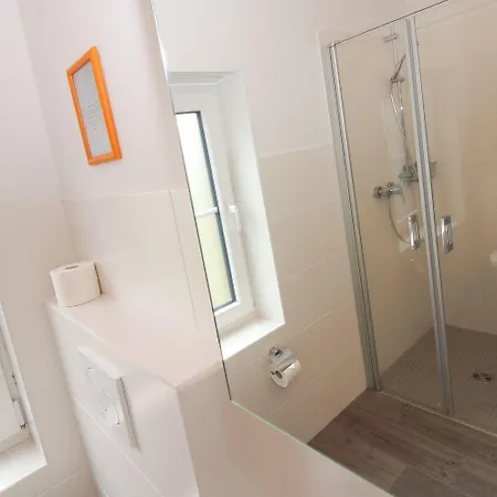 Zum-eisenlager * Leybuchtpolder